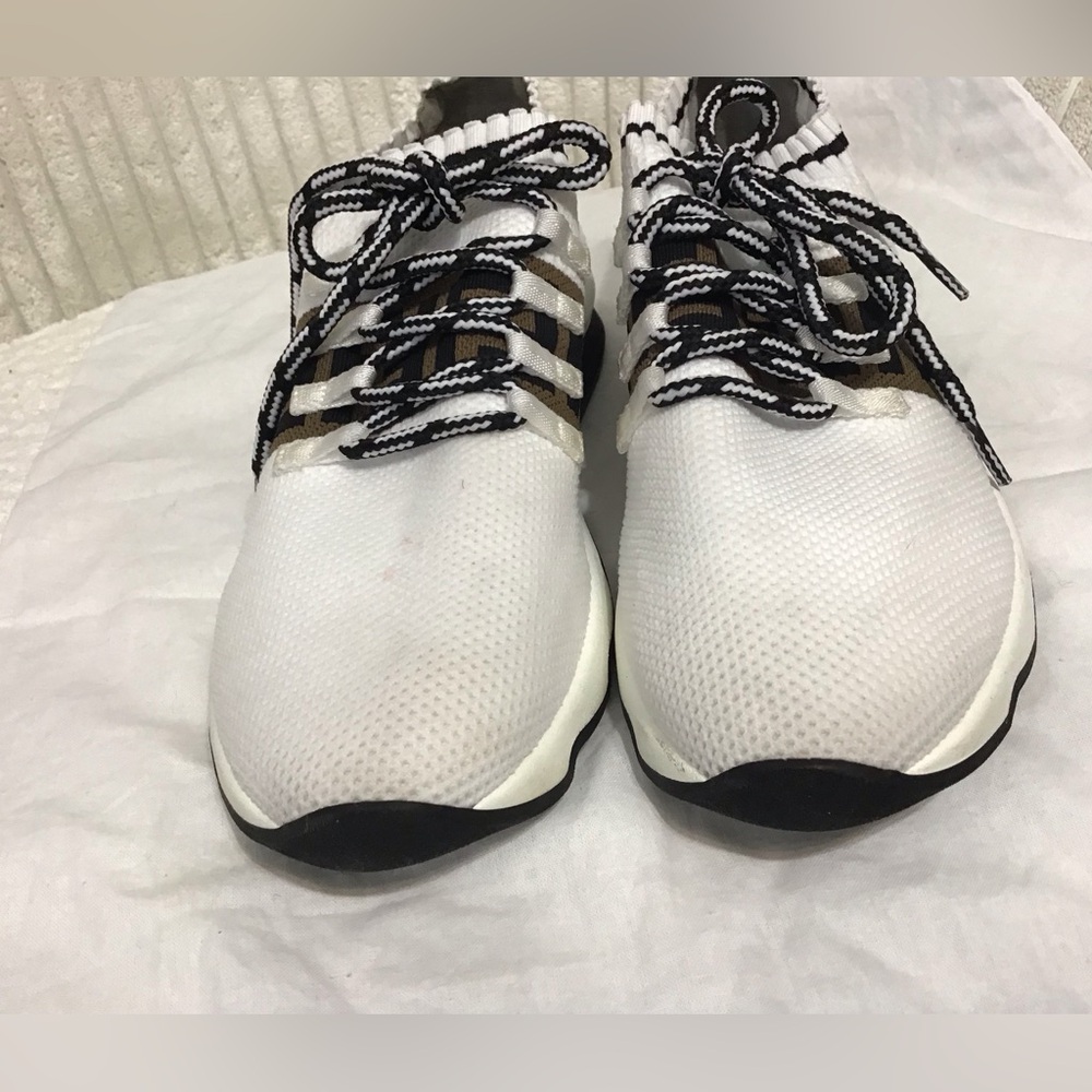 Fendi Sneakers - Picture 3 of 9